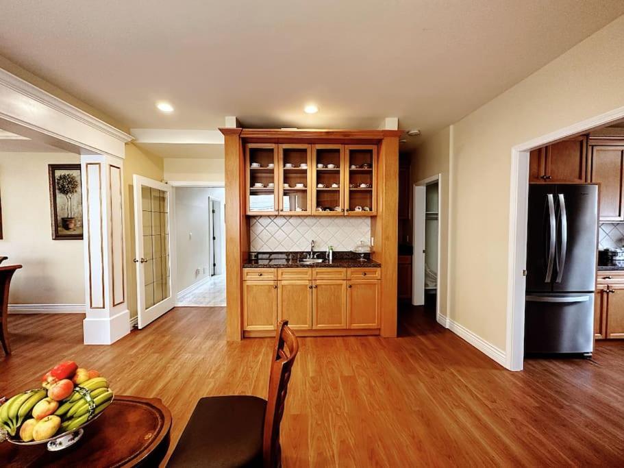 Super Cosy 8Bed & 6Bath In Vancouver Heart Near To Airport And Downtown Ngoại thất bức ảnh