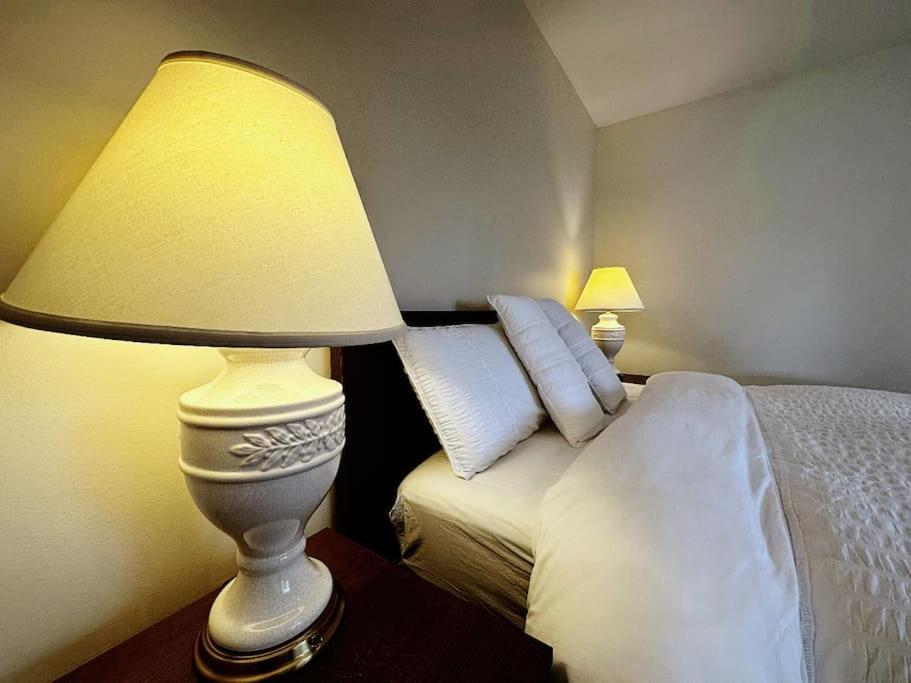 Super Cosy 8Bed & 6Bath In Vancouver Heart Near To Airport And Downtown Ngoại thất bức ảnh