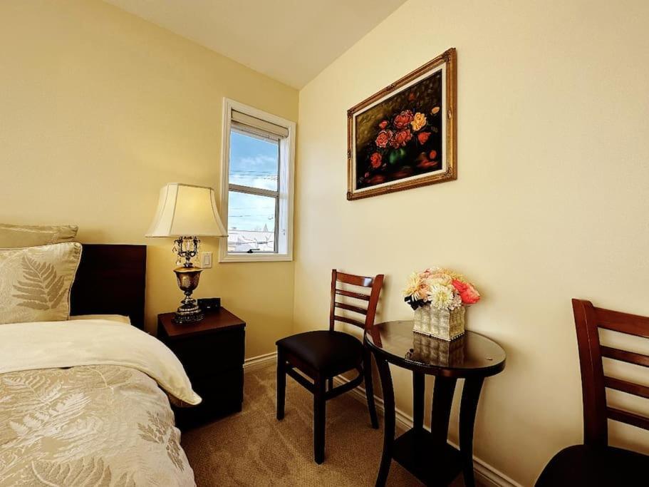 Super Cosy 8Bed & 6Bath In Vancouver Heart Near To Airport And Downtown Ngoại thất bức ảnh