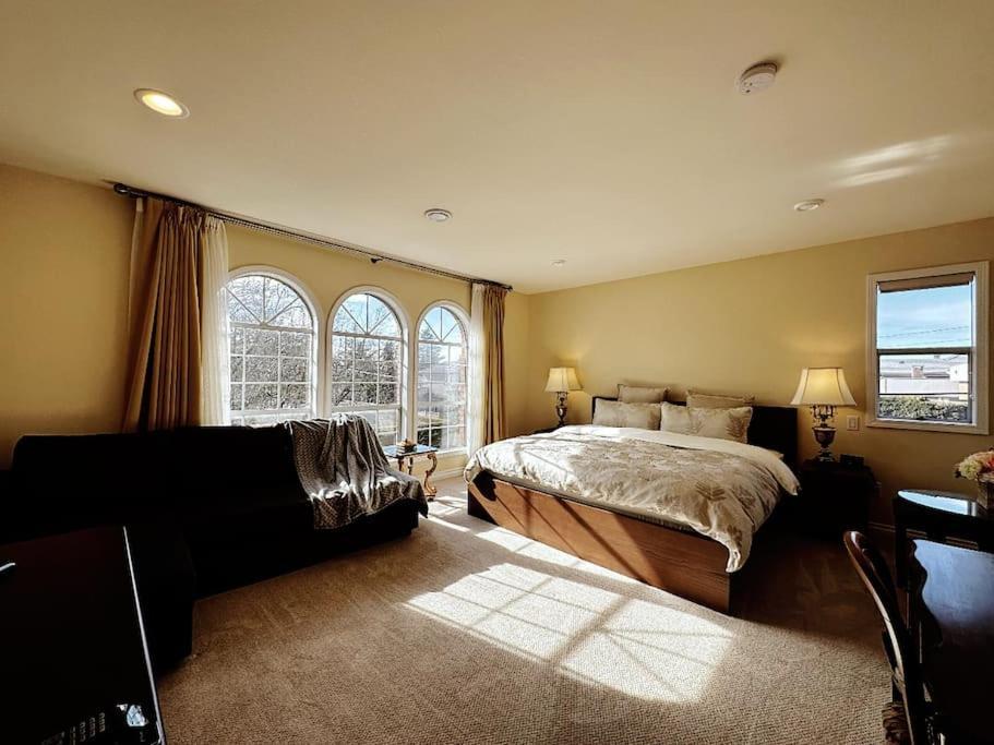 Super Cosy 8Bed & 6Bath In Vancouver Heart Near To Airport And Downtown Ngoại thất bức ảnh