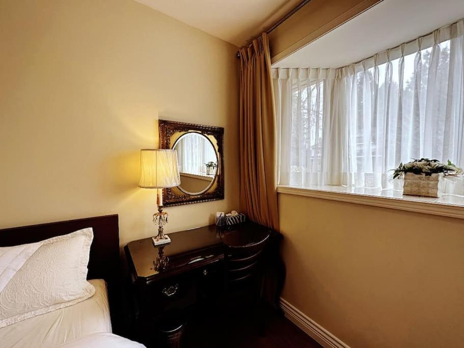 Super Cosy 8Bed & 6Bath In Vancouver Heart Near To Airport And Downtown Ngoại thất bức ảnh