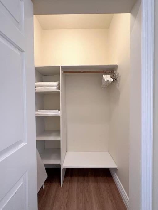 Super Cosy 8Bed & 6Bath In Vancouver Heart Near To Airport And Downtown Ngoại thất bức ảnh