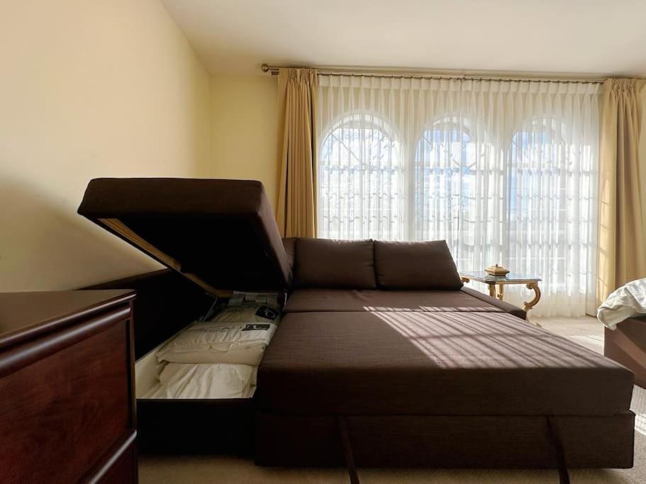 Super Cosy 8Bed & 6Bath In Vancouver Heart Near To Airport And Downtown Ngoại thất bức ảnh