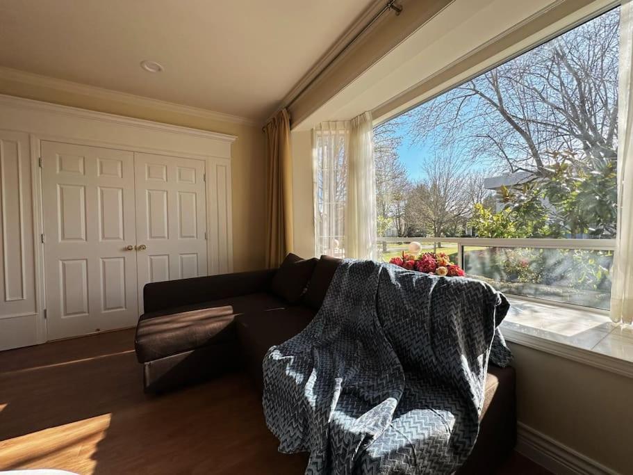 Super Cosy 8Bed & 6Bath In Vancouver Heart Near To Airport And Downtown Ngoại thất bức ảnh